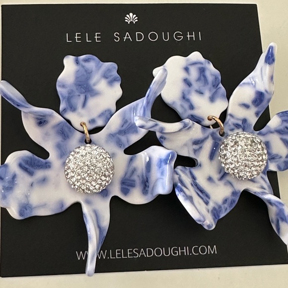 LELE sadoughi large flower crystal drop earrings - Picture 4 of 8